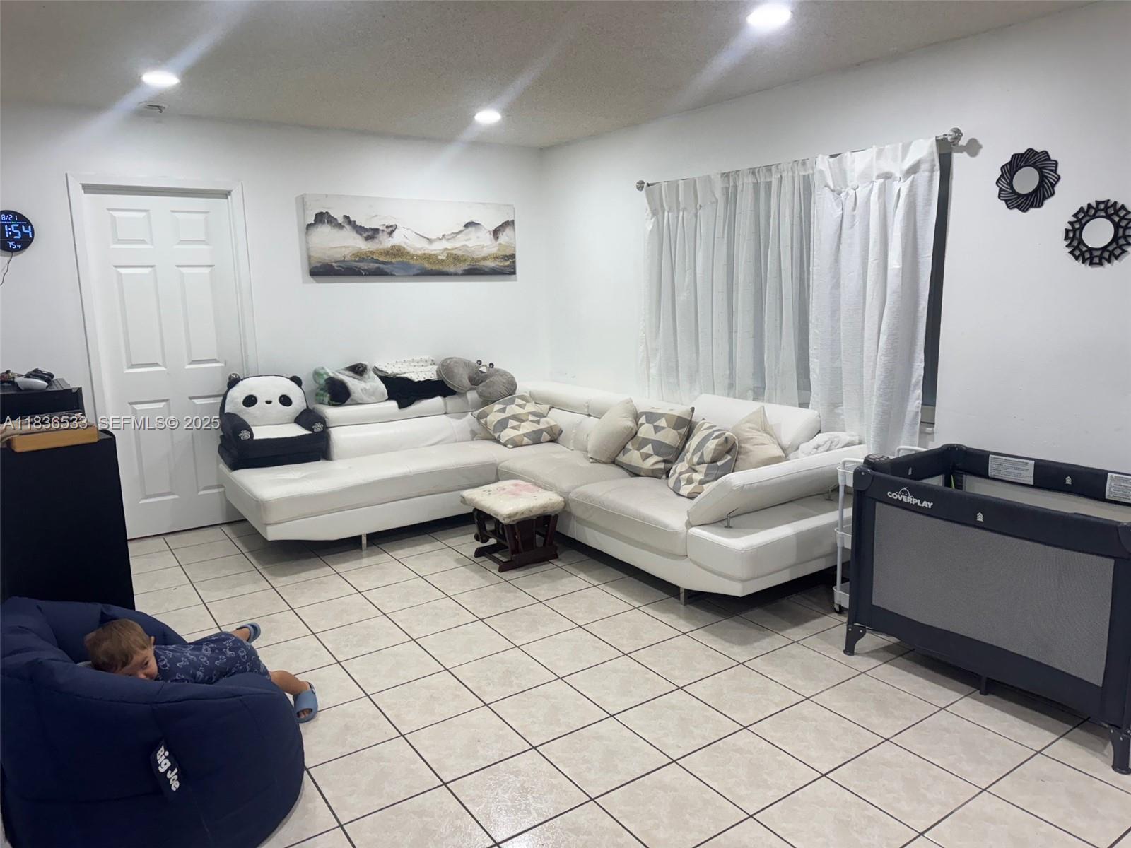 22004 Southwest 113th Place Miami, FL 33170 - Photo 3 of 15