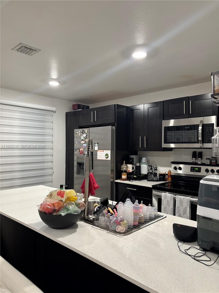 25912 Southwest 139th Court Homestead, FL 33032 - Photo 3 of 27