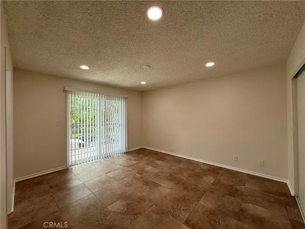 $2,695 | 221 West Elm Avenue, Unit L, Burbank, CA 91502