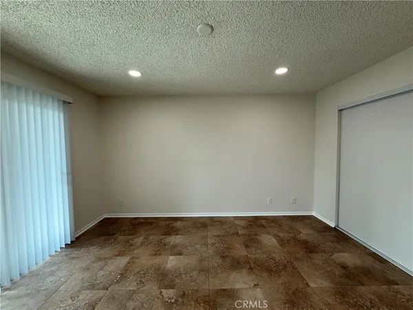 $2,695 | 221 West Elm Avenue, Unit L, Burbank, CA 91502