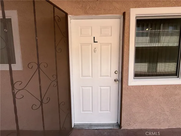 $2,695 | 221 West Elm Avenue, Unit L, Burbank, CA 91502