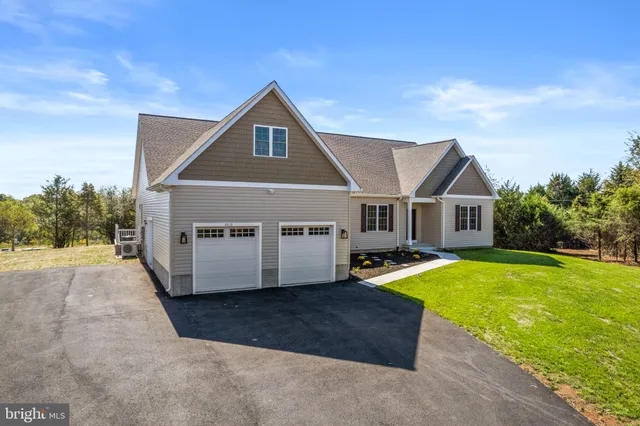 $794,500 | 2012 Dozer Lane, Catlett, VA 20119