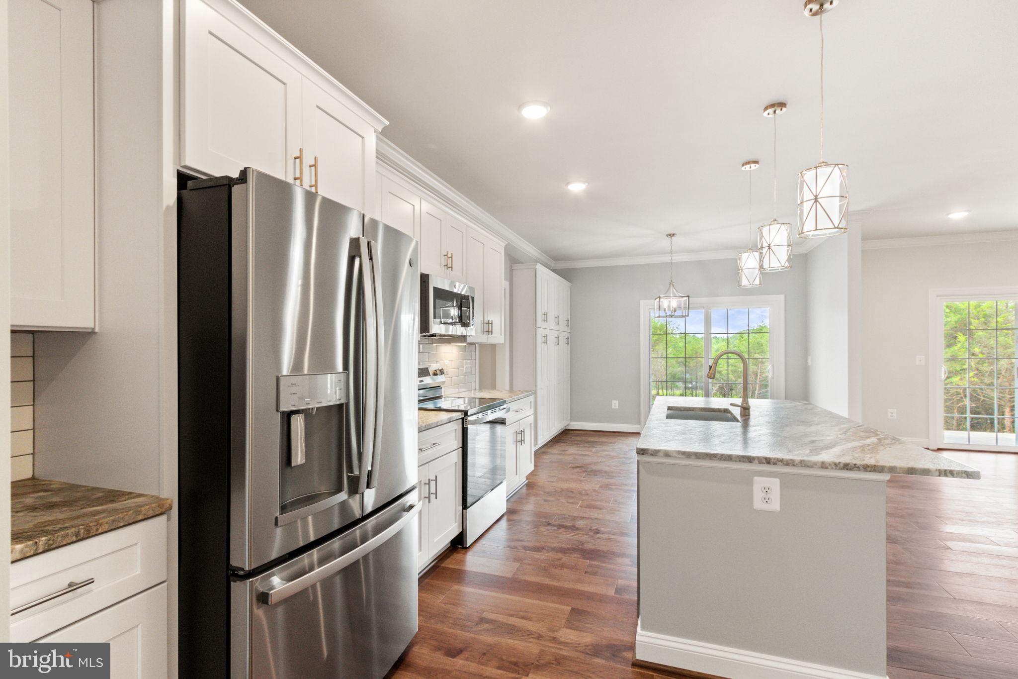 2012 Dozer Lane Catlett, VA 20119 - Photo 39 of 92 Stainless GE Appliance Package