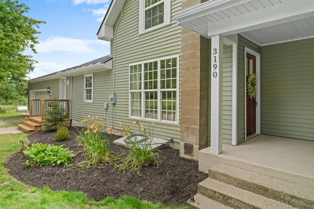 $309,800 | 3190 West Bacon Road, Hillsdale, MI 49242