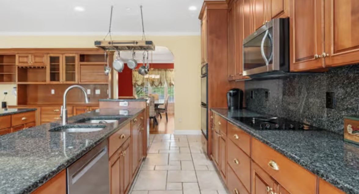 34 Stone Ridge Road North Attleboro, MA 02760 - Photo 5 of 41