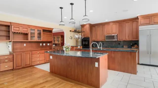 $1,349,000 | 34 Stone Ridge Road, North Attleboro, MA 02760