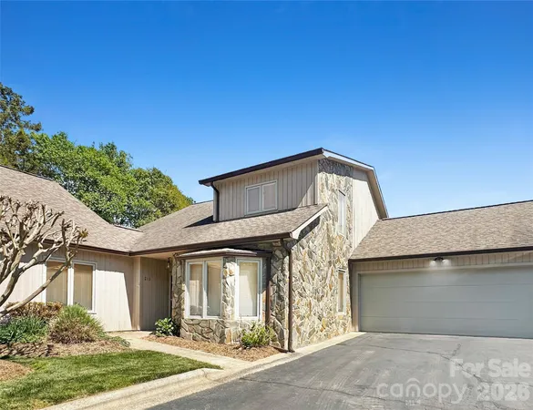 $328,900 | 603 29th Avenue Northeast, Hickory, NC 28601