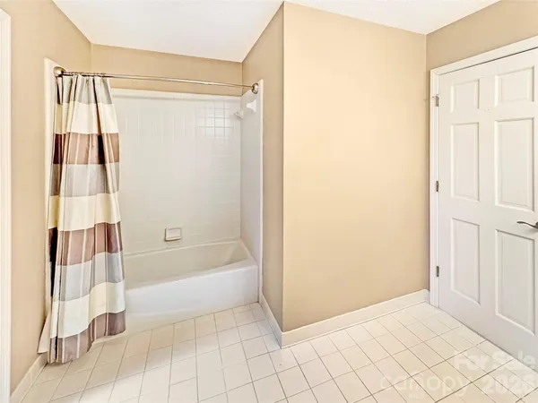 $328,900 | 603 29th Avenue Northeast, Unit 213, Hickory, NC 28601