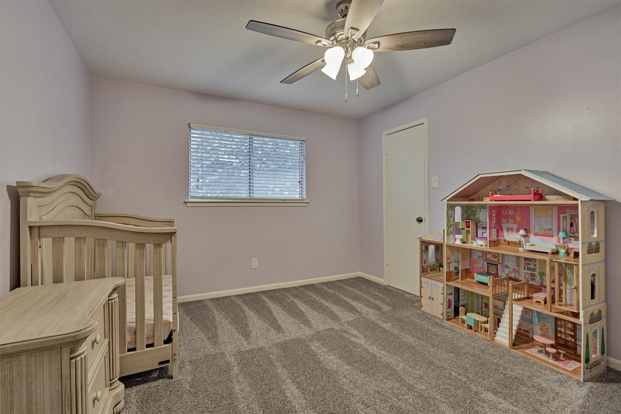 6522 Castle Pine Lane Spring, TX 77379 - Photo 41 of 49 a view of a livingroom with furniture