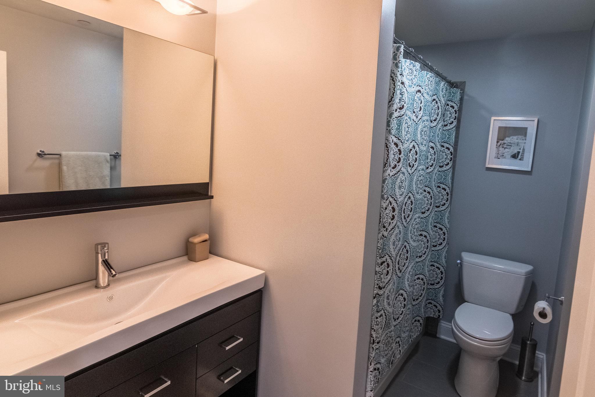 820 Seneca Park Road Baltimore, MD 21220 - Photo 27 of 39 Bathroom