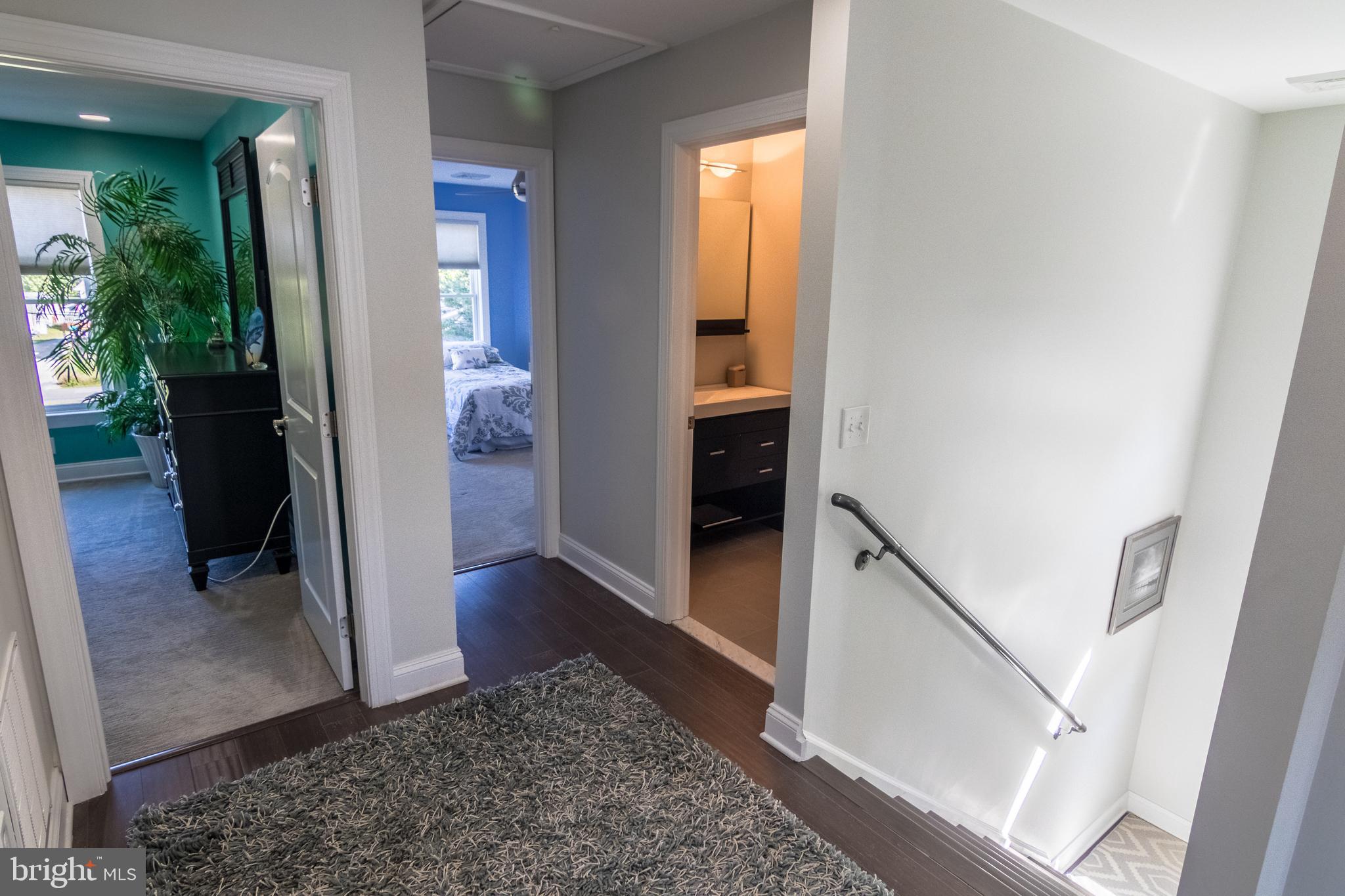 820 Seneca Park Road Baltimore, MD 21220 - Photo 28 of 39 Hallway