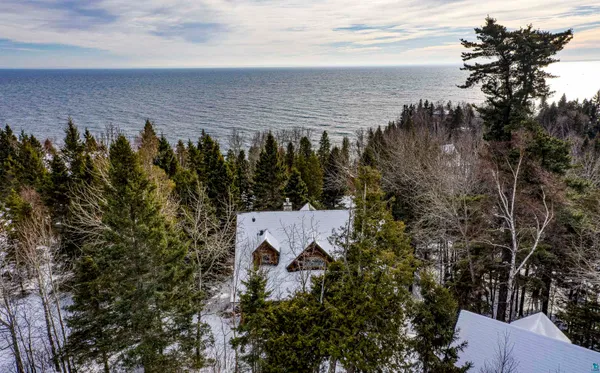 $845,000 | 2472 Clf Vw Trail, Two Harbors, MN 55616