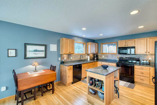 $850,000 | 2472 Clf Vw Trail, Two Harbors, MN 55616
