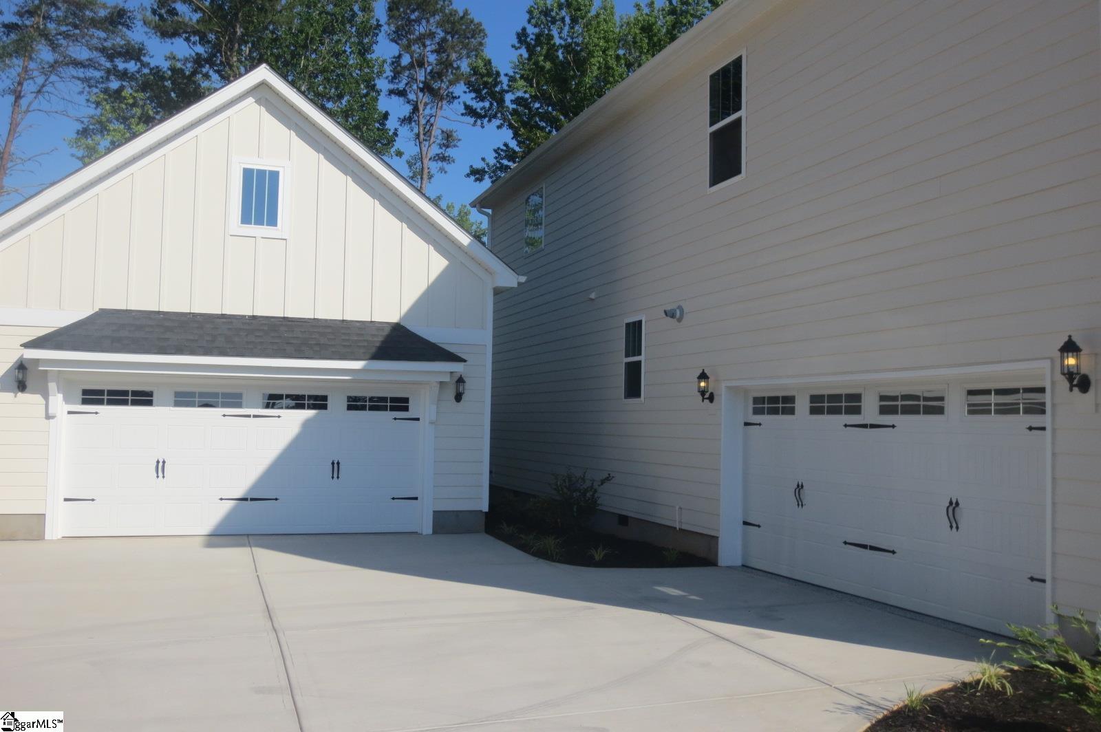 138 Whispering Hollow Road Greenville, SC 29615 - Photo 2 of 41