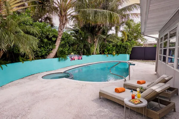 $639,900 | 113 Park Lane East, Hypoluxo, FL 33462