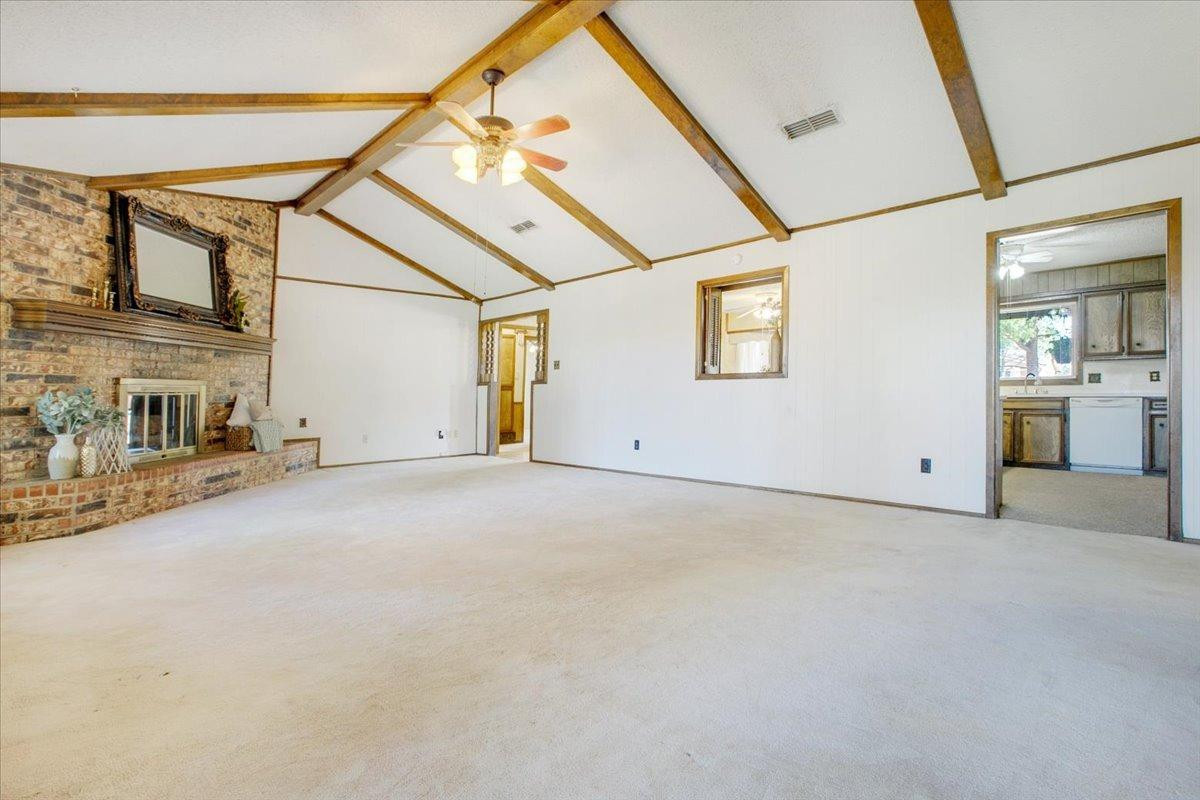 1106 15th Street Shallowater, TX 79363 - Photo 5 of 24 Large Family Room