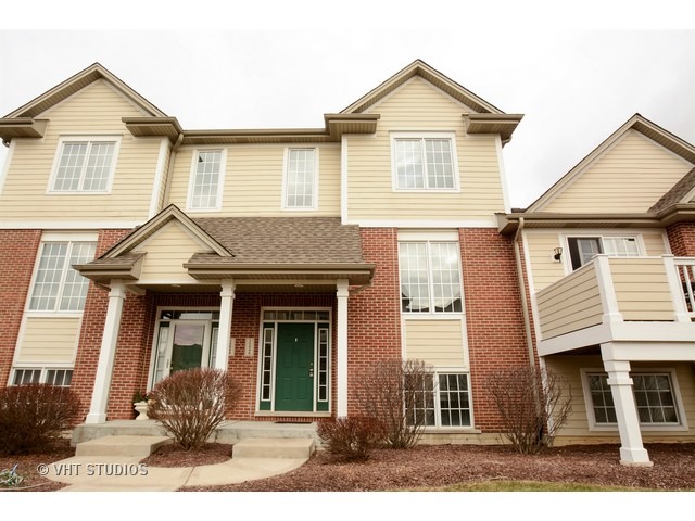 15646 Scotsglen Road Orland Park, IL 60462 - Photo 1 of 14 front view of a house