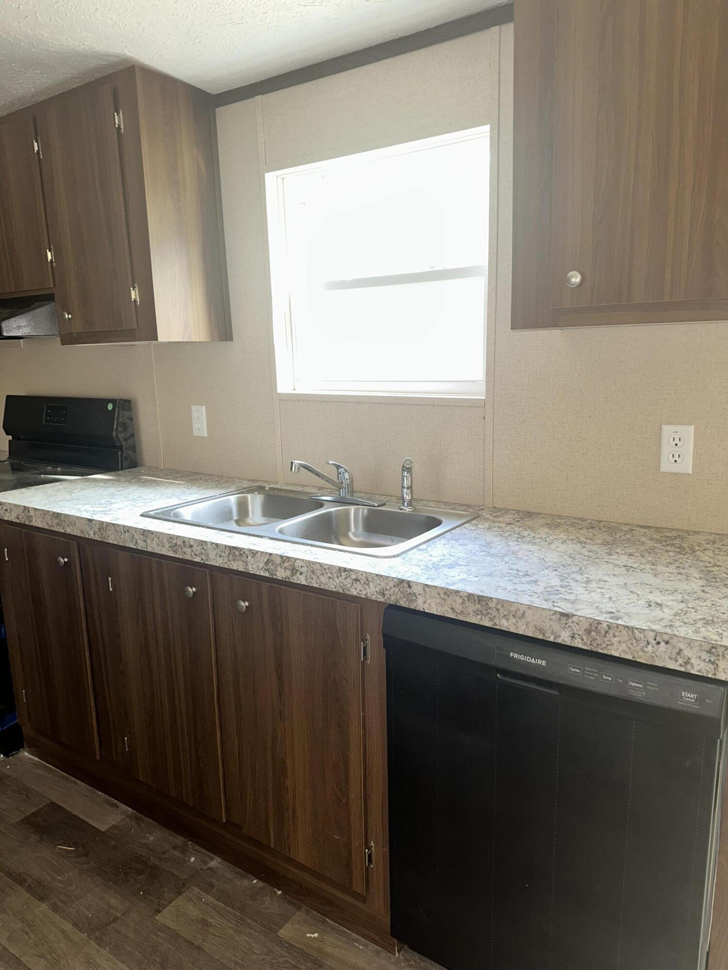 806 White Pond Road Williston, SC 29853 - Photo 15 of 69
