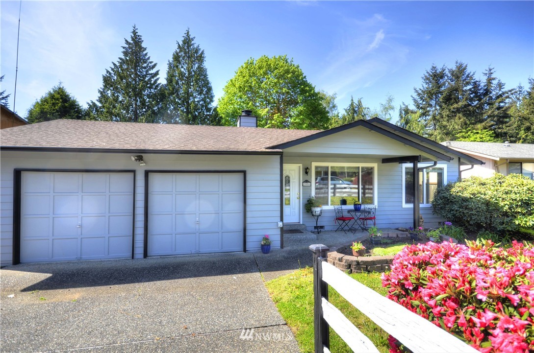 3006 165th Place Southeast Bothell, WA 98012 - Photo 2 of 11