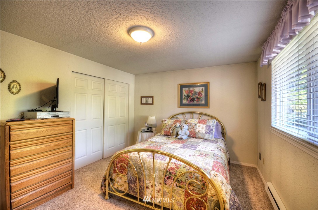 3006 165th Place Southeast Bothell, WA 98012 - Photo 7 of 11