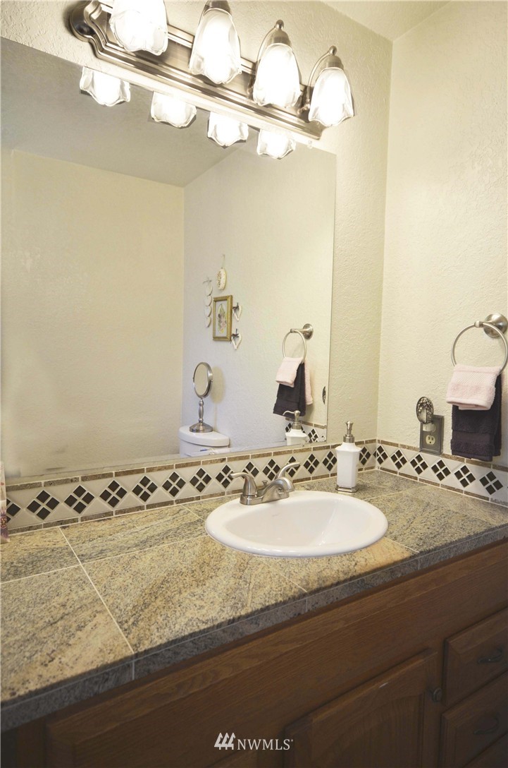 3006 165th Place Southeast Bothell, WA 98012 - Photo 8 of 11