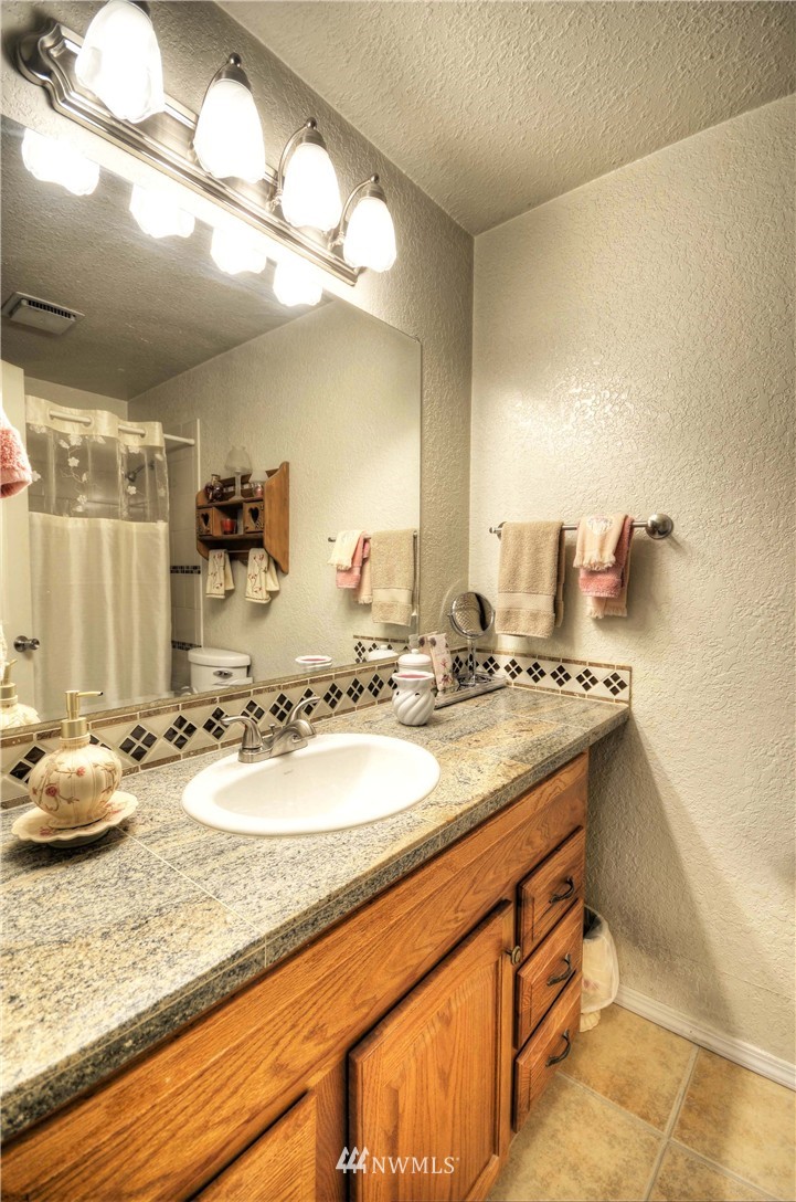 3006 165th Place Southeast Bothell, WA 98012 - Photo 10 of 11