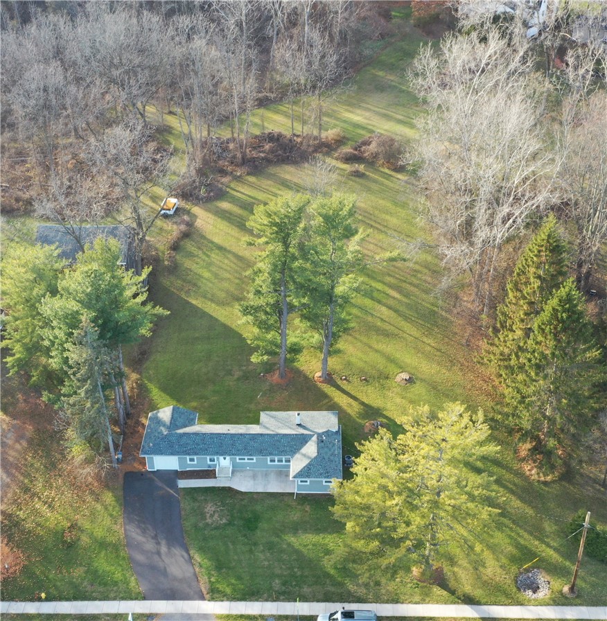 335 Mason Road Perinton, NY 14450 - Photo 2 of 30