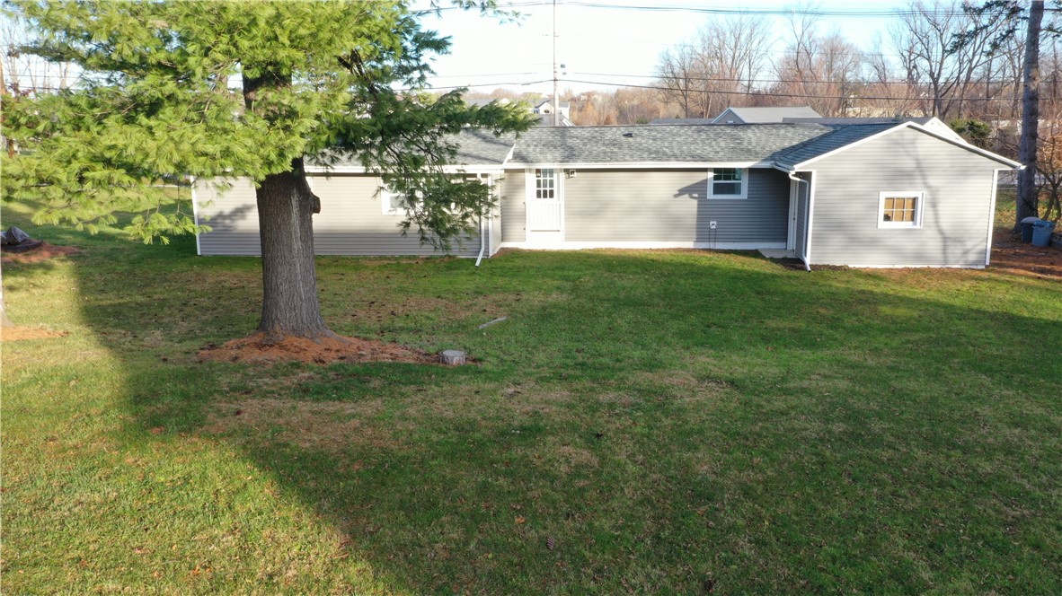 335 Mason Road Perinton, NY 14450 - Photo 4 of 30