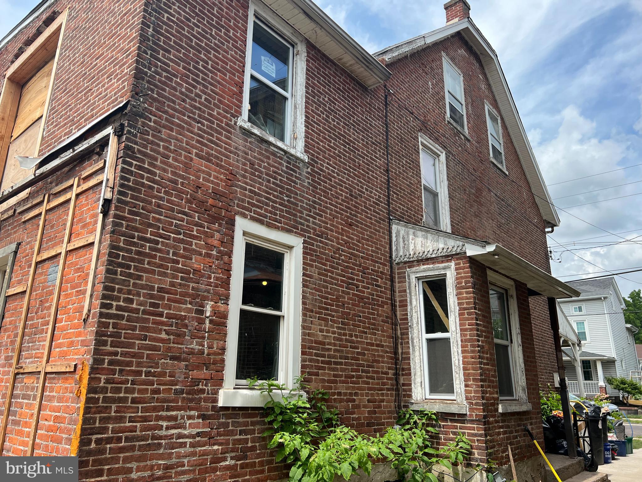 254 Bridge Street Spring City, PA 19475 - Photo 1 of 3 Gallery Image 1