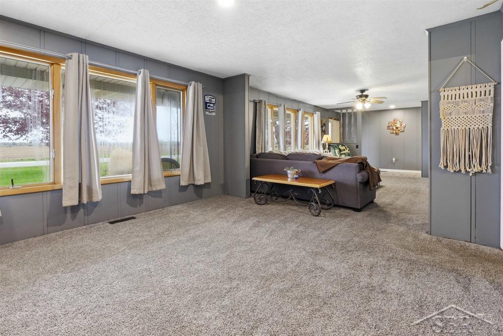 3751 North Mackinaw Road Pinconning, MI 48650 - Photo 8 of 40