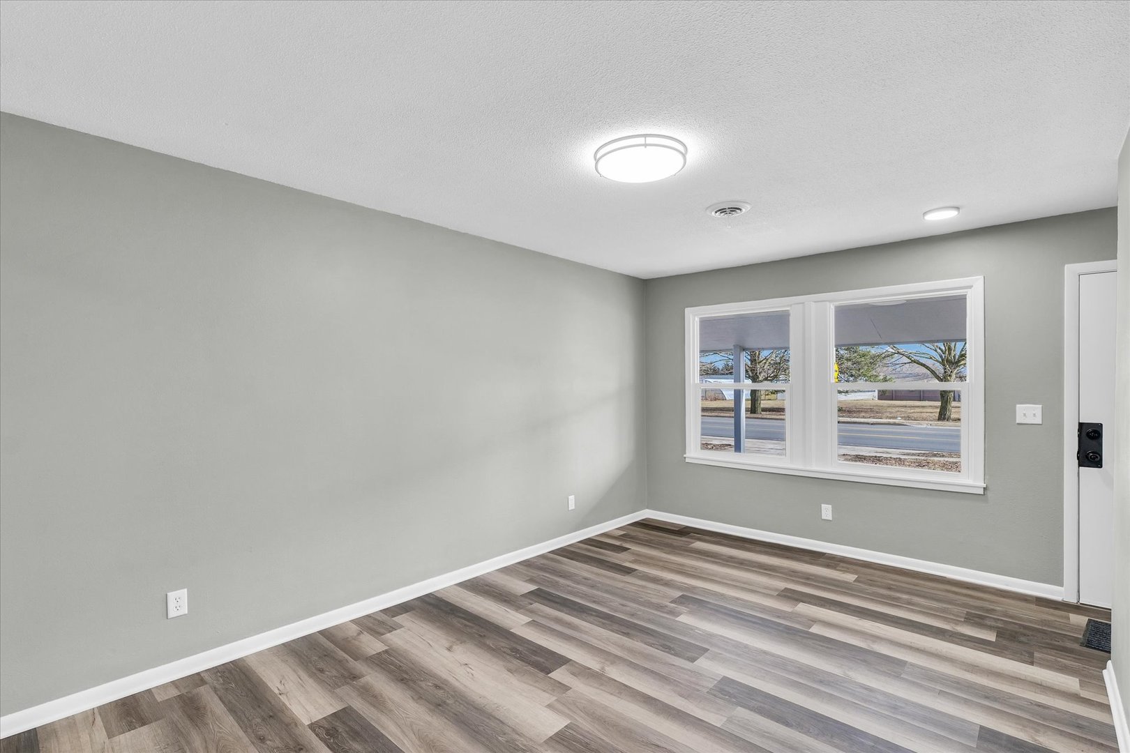 2211 South Philo Road Urbana, IL 61802 - Photo 11 of 43 Gallery Image 11