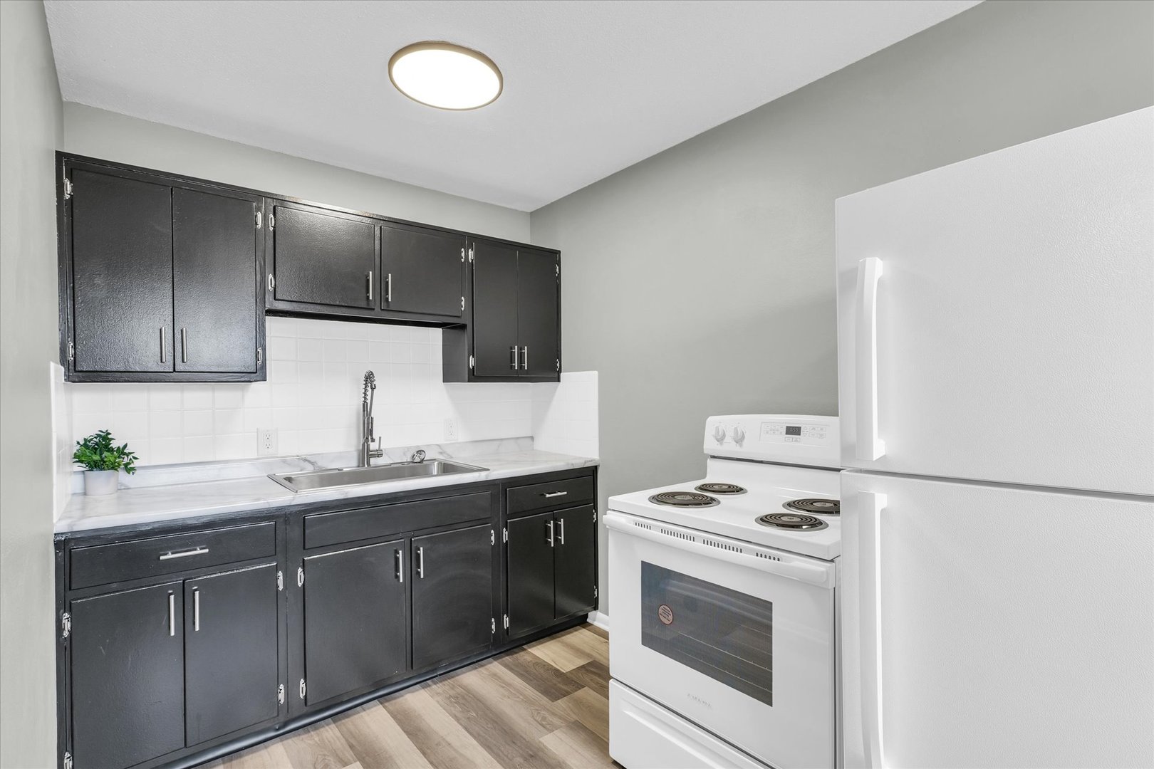 2211 South Philo Road Urbana, IL 61802 - Photo 12 of 43 Gallery Image 12