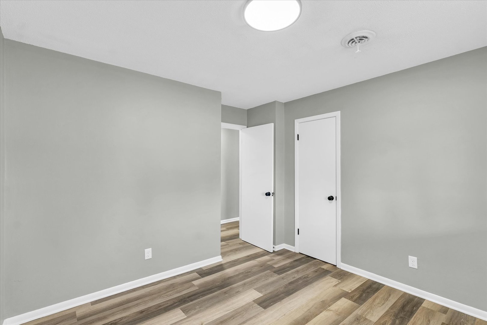 2211 South Philo Road Urbana, IL 61802 - Photo 19 of 43 Gallery Image 19