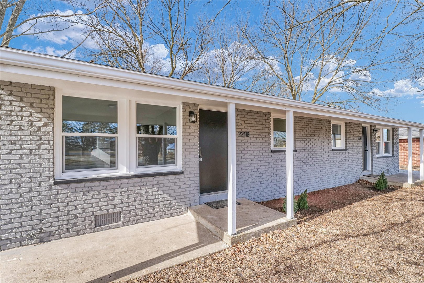 2211 South Philo Road Urbana, IL 61802 - Photo 3 of 43 Gallery Image 3
