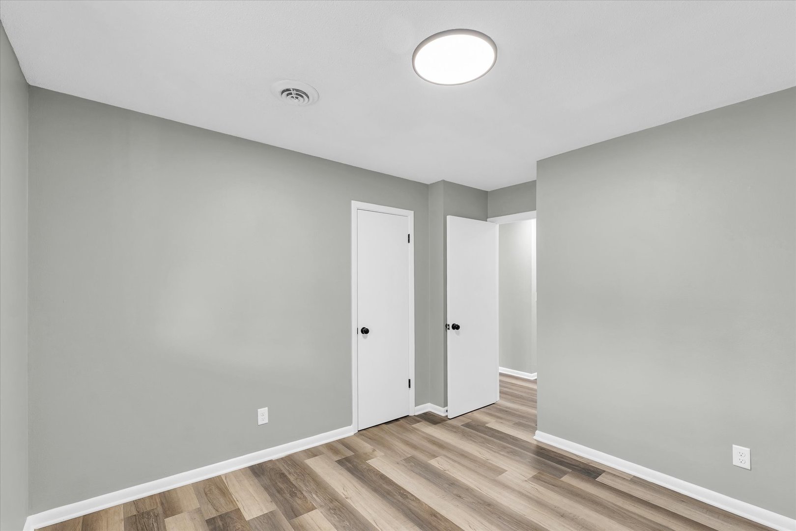 2211 South Philo Road Urbana, IL 61802 - Photo 35 of 43 Gallery Image 35