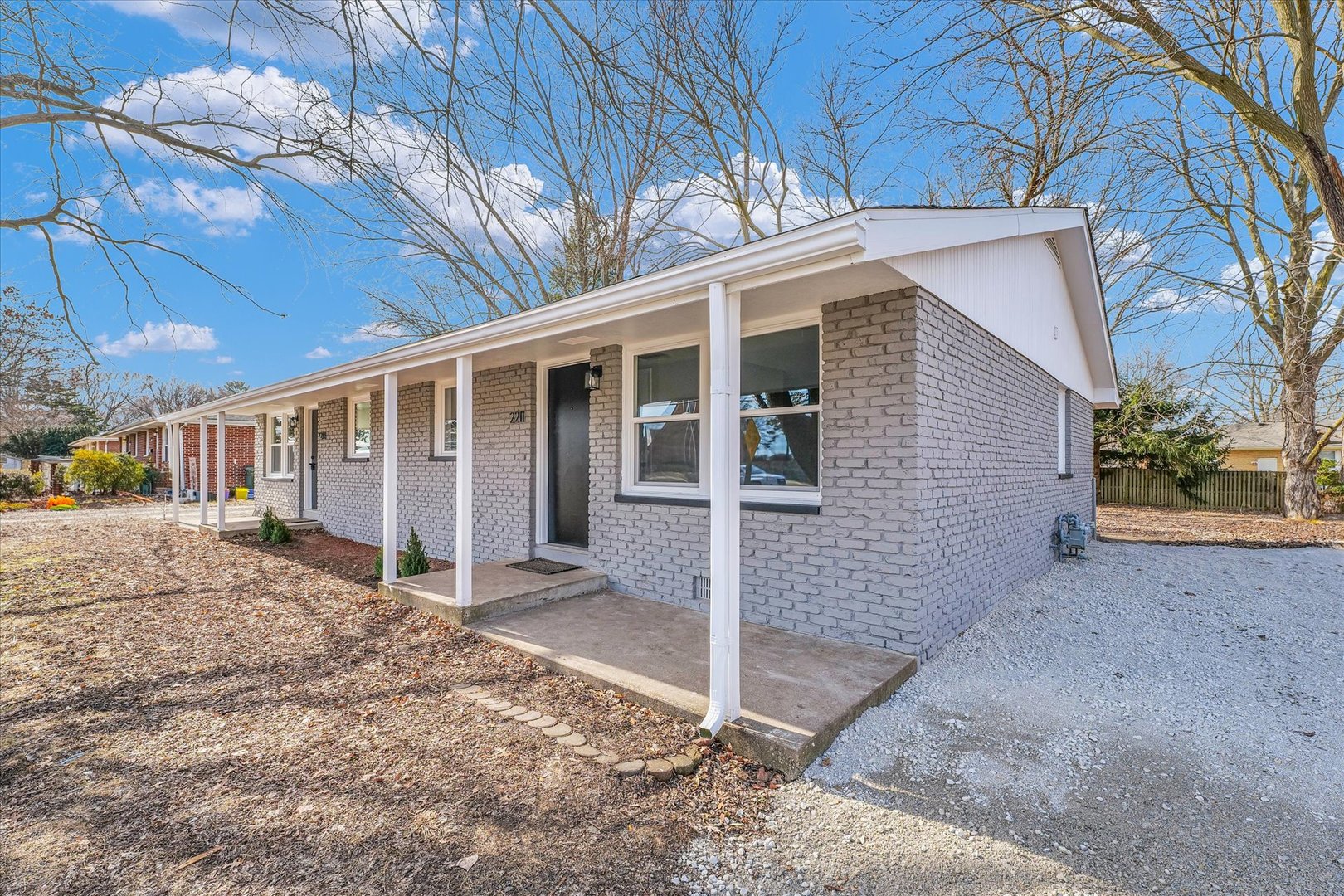 2211 South Philo Road Urbana, IL 61802 - Photo 5 of 43 Gallery Image 5