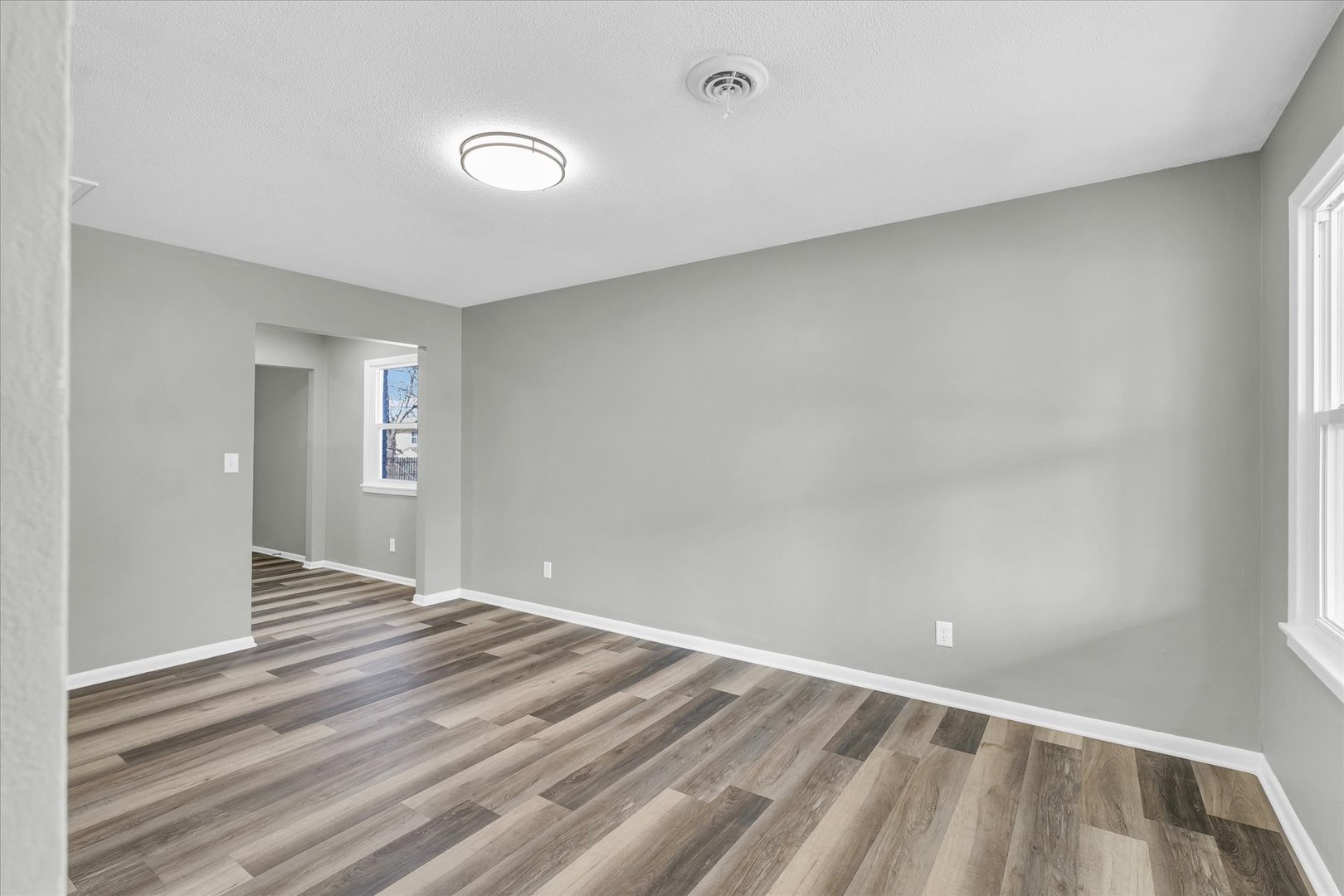 2211 South Philo Road Urbana, IL 61802 - Photo 8 of 43 Gallery Image 8