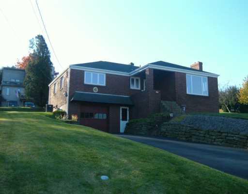 576 Center Hill Road Plum, PA 15239 - Photo 1 of 8 Exterior Front.