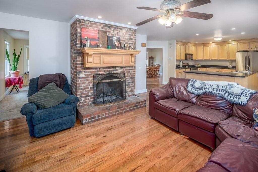 177 Brookfield Road Brimfield, MA 01010 - Photo 10 of 39 Gallery Image 10