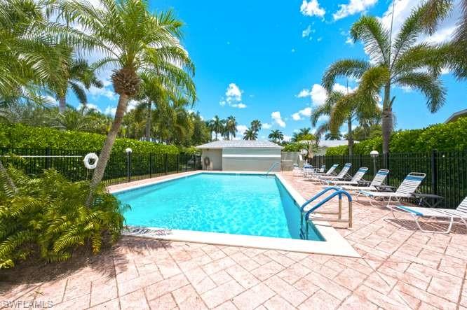 1660 Royal Circle, Unit 101 Naples, FL 34112 - Photo 32 of 44