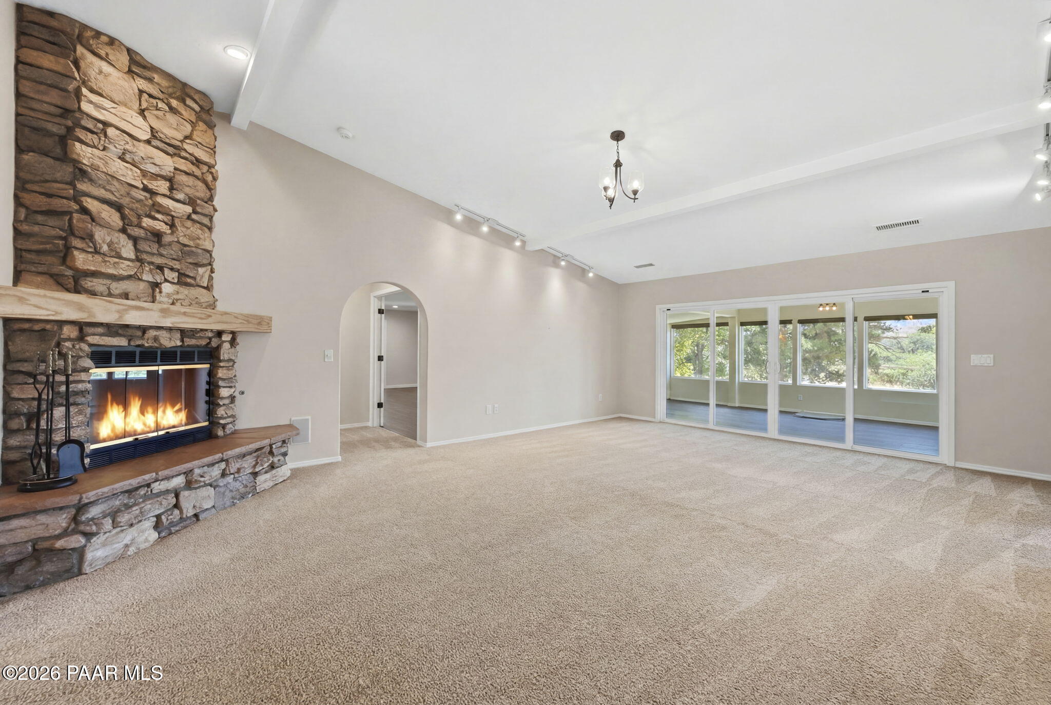 2855 West Willow Oak Road Prescott, AZ 86305 - Photo 8 of 43 Living Room