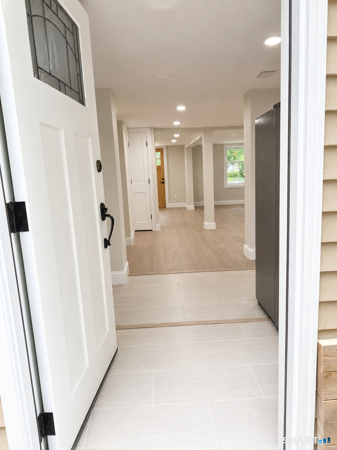 57 Middle Haddam Road East Hampton, CT 06456 - Photo 3 of 19
