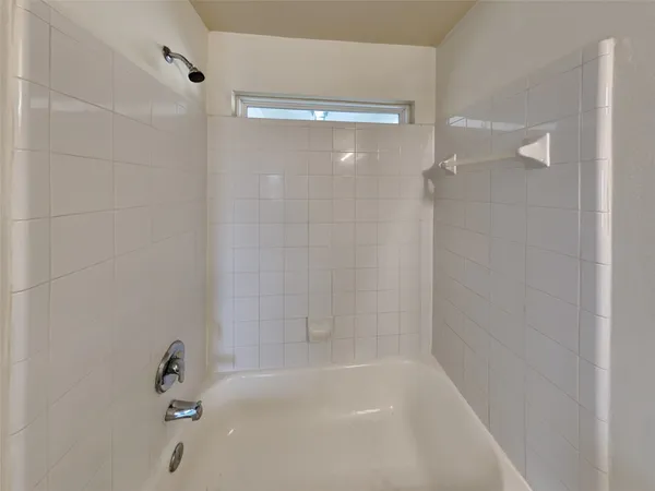 $1,895 | 2322 Old Ox Road, Spring, TX 77386