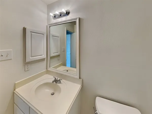 $1,895 | 2322 Old Ox Road, Spring, TX 77386