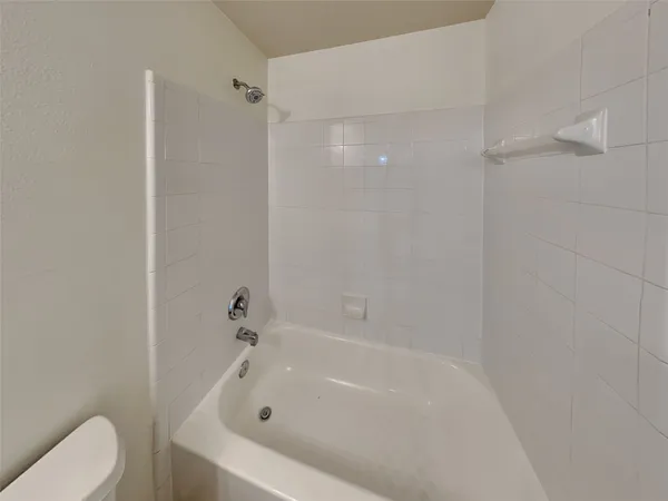 $1,895 | 2322 Old Ox Road, Spring, TX 77386