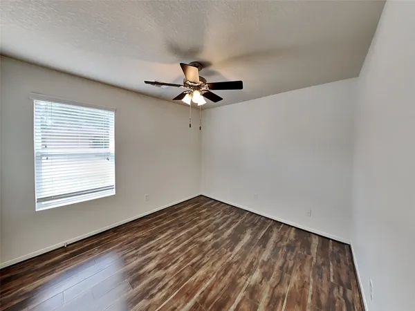$1,895 | 2322 Old Ox Road, Spring, TX 77386