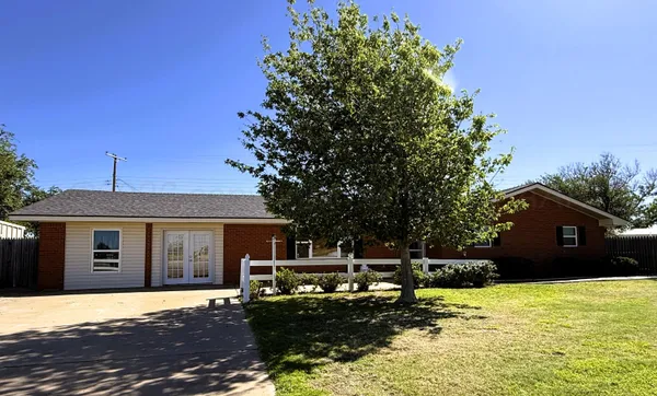 $245,000 | 601 South Main Street, Stratford, TX 79084