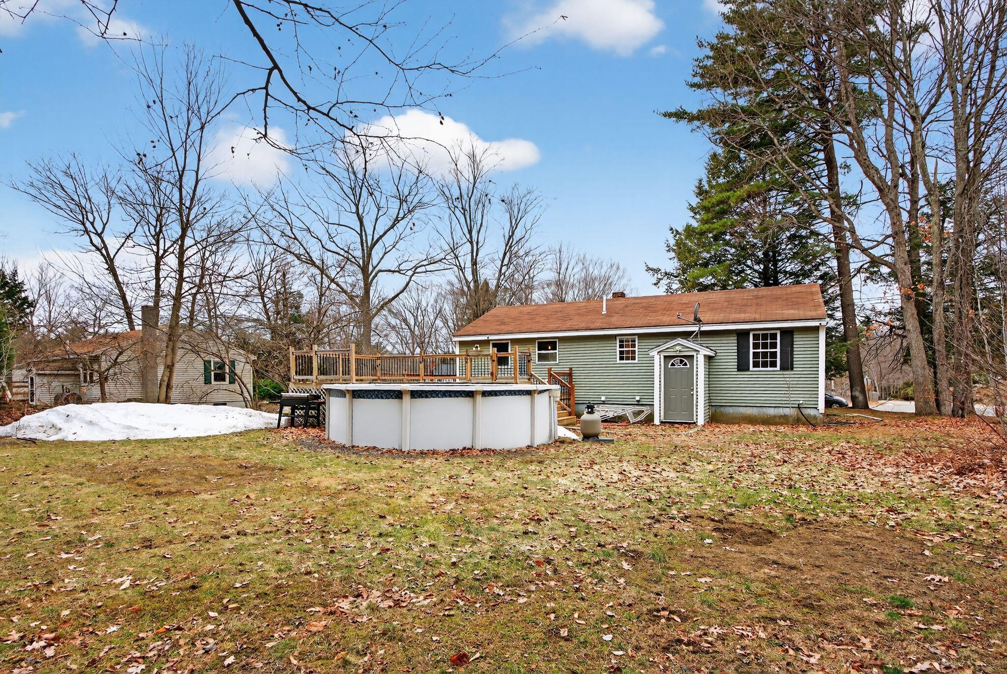 87 Sherburne Street Springvale, ME 04083 - Photo 3 of 38