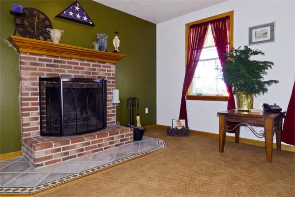 61 Paxton Road Spencer, MA 01562 - Photo 7 of 25 Gallery Image 7