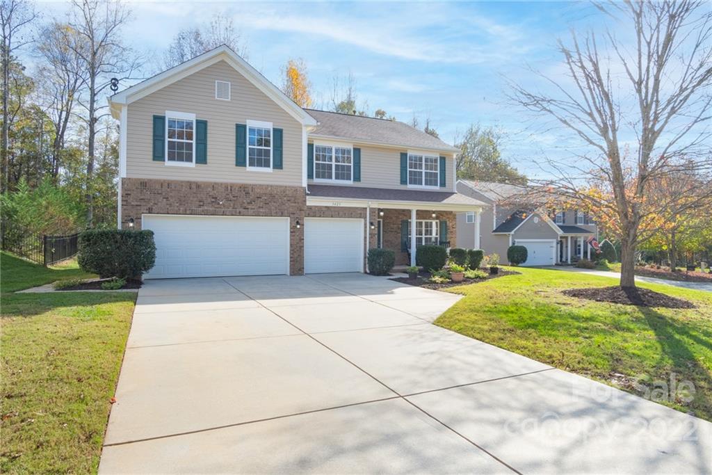 3423 Bruce Ridge Clover, SC 29710 - Photo 4 of 48 Gallery Image 4